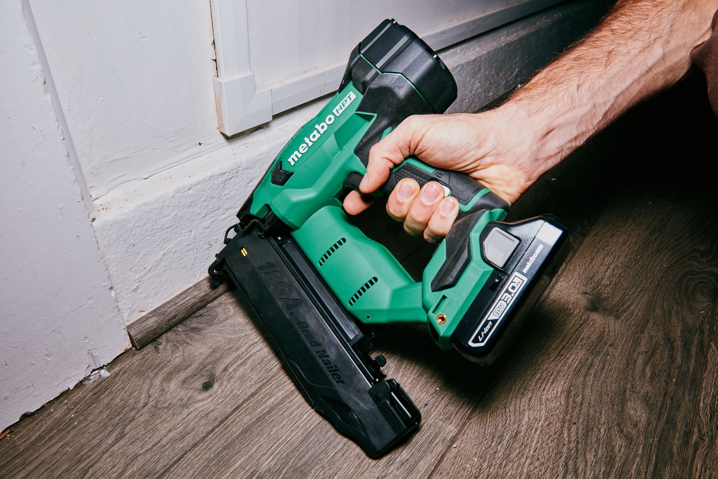 Nail Gun Selection: Types, Power Sources, & Top Picks